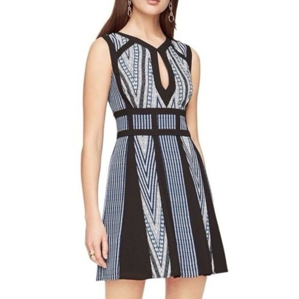EUC BCBG dress in blue paisley, size 8.